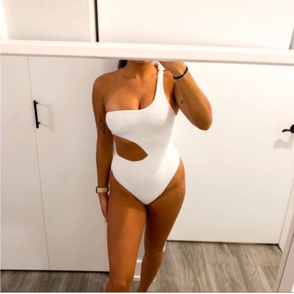 NEW Topshop terrycloth one shoulder swimsuit in white NWOT